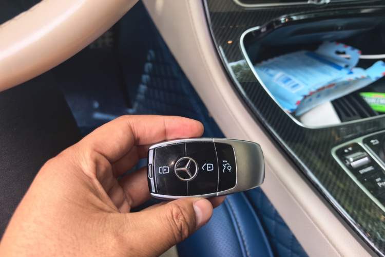 Used Mercedes-Benz E-Class 2017 E 300 Coupe Vehicle Key