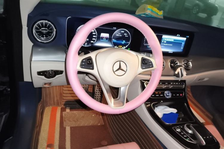 Used Mercedes-Benz E-Class 2017 E 200 4MATIC Coupe Steering Wheel