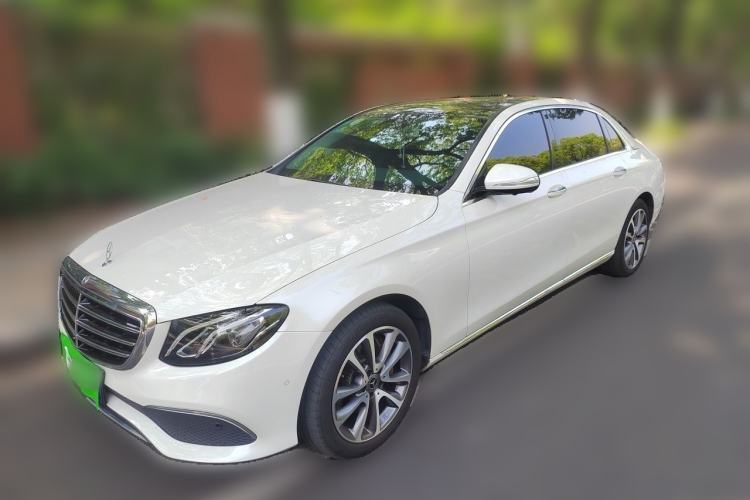 Used Mercedes-Benz E-Class 2017 E 300 L Luxury Model Guazi used car, China used car export, Used car for sale, Used Mercedes-Benz cars, Cheapest cars for sale
