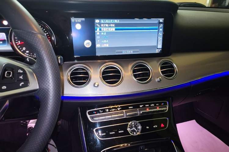 Used Mercedes-Benz E-Class 2017 E 200 Sport Audio And AC Panel