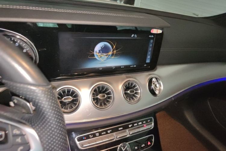 Used Mercedes-Benz E-Class 2017 E 200 Coupe Audio And AC Panel