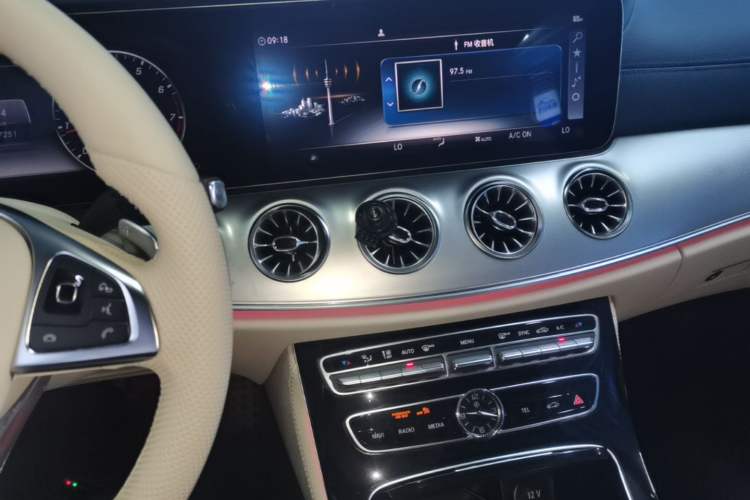 Used Mercedes-Benz E-Class 2017 E 200 Coupe Audio And AC Panel