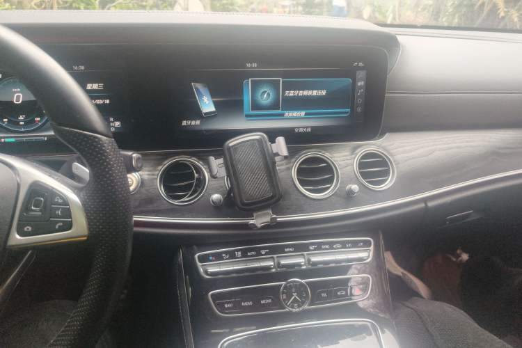 Used Mercedes-Benz E-Class 2017 E 200 L Sport 4MATIC Audio And AC Panel