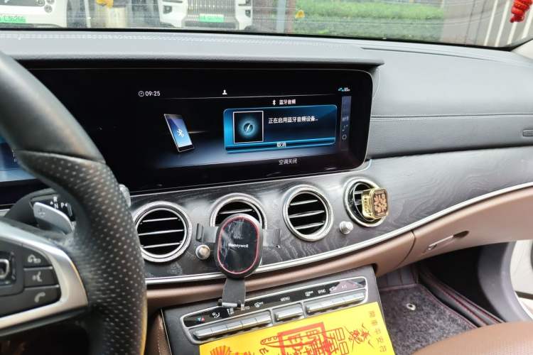 Used Mercedes-Benz E-Class 2017 E 300 L Sport Luxury Edition Audio And AC Panel