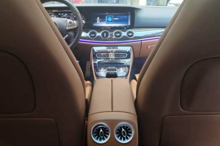 Used Mercedes-Benz E-Class 2017 E 200 Coupe Audio And AC Panel