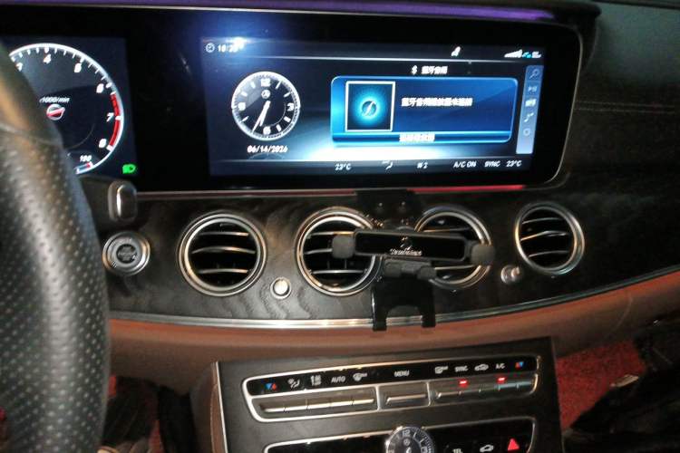 Used Mercedes-Benz E-Class 2017 E 300 L Sport Luxury Edition Audio And AC Panel