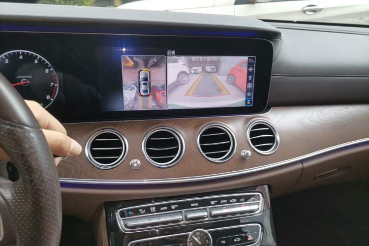 Used Mercedes-Benz E-Class 2017 E 300 L Luxury Model Audio And AC Panel