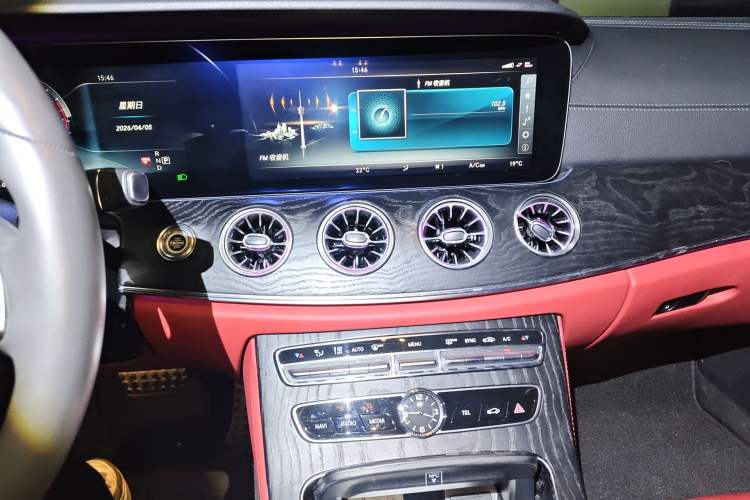 Used Mercedes-Benz E-Class 2017 E 200 Coupe Audio And AC Panel