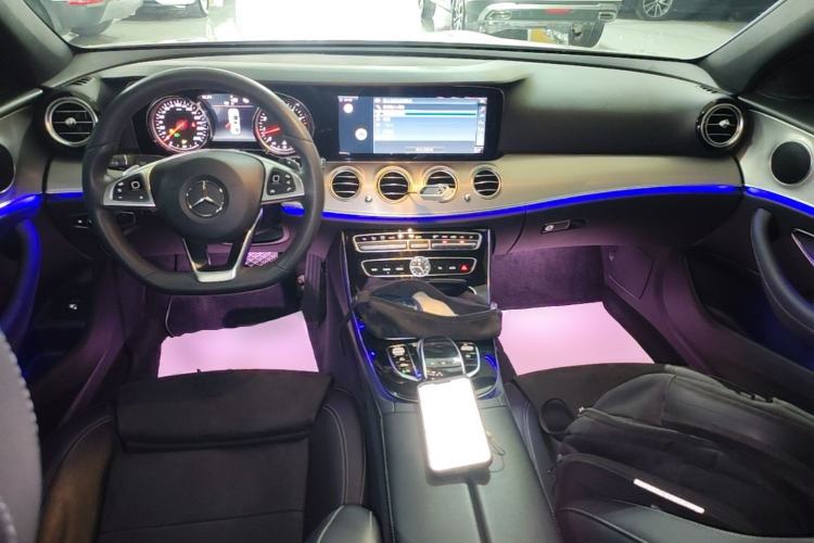 Used Mercedes-Benz E-Class 2017 E 200 Sport Center Console