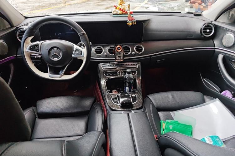 Used Mercedes-Benz E-Class 2017 E 200 L Sport 4MATIC Center Console