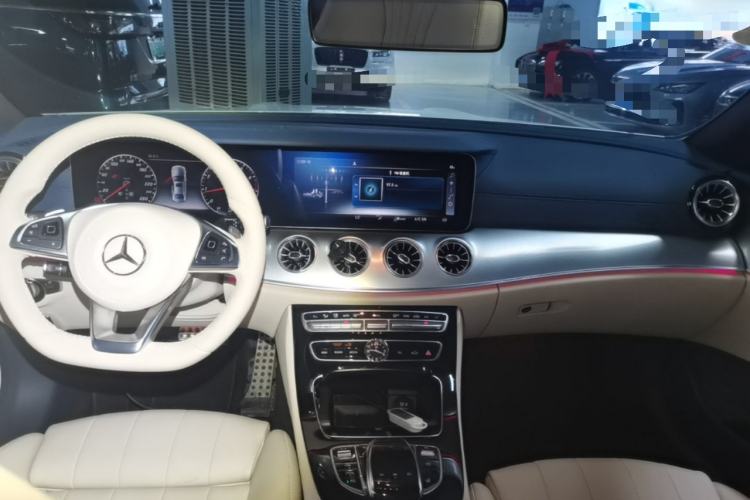Used Mercedes-Benz E-Class 2017 E 200 Coupe Center Console