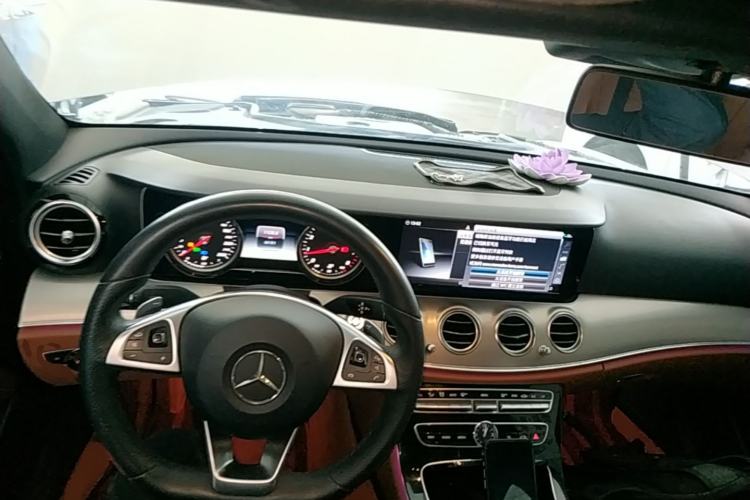 Used Mercedes-Benz E-Class 2017 E 200 Sport Center Console