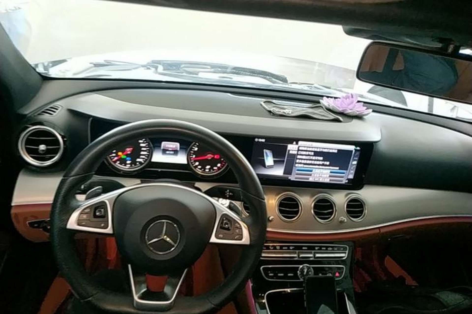 Used Mercedes-Benz E-Class 2017 E 200 Sport Center Console