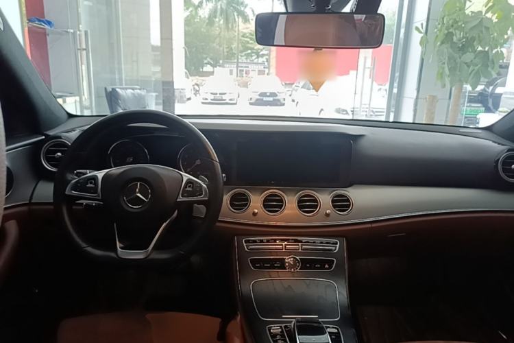 Used Mercedes-Benz E-Class 2017 E 200 Sport Center Console
