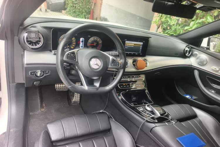 Used Mercedes-Benz E-Class 2017 E 200 Coupe Center Console
