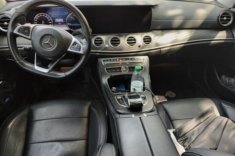 Used Mercedes-Benz E-Class 2017 E 300 L Sport Luxury Edition Center Console