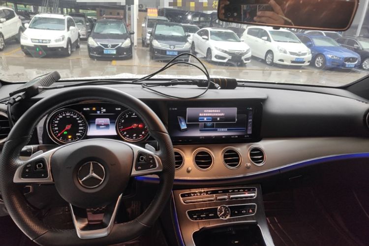 Used Mercedes-Benz E-Class 2017 E 200 Sport Center Console