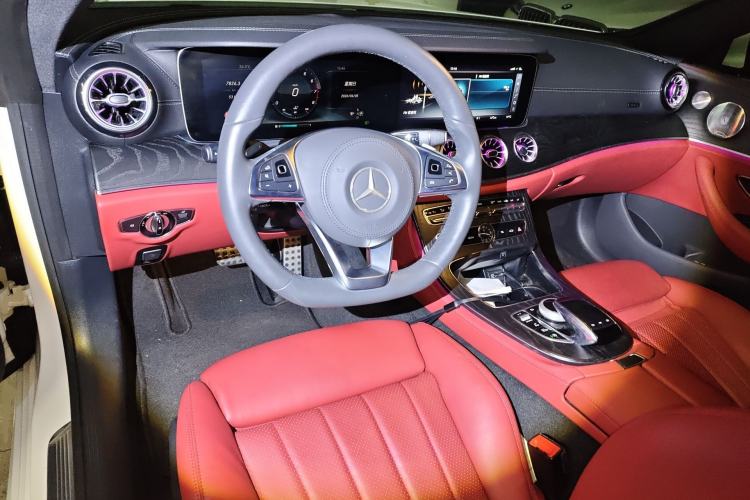 Used Mercedes-Benz E-Class 2017 E 200 Coupe Center Console