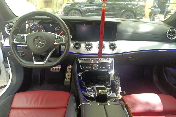 Used Mercedes-Benz E-Class 2017 E 200 Coupe Center Console