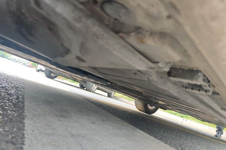 Used Mercedes-Benz E-Class 2017 E 300 L Luxury Model Chassis Front Left