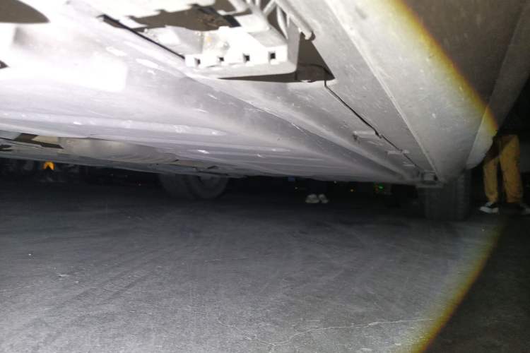 Used Mercedes-Benz E-Class 2017 E 200 L Sport 4MATIC Chassis Front Left