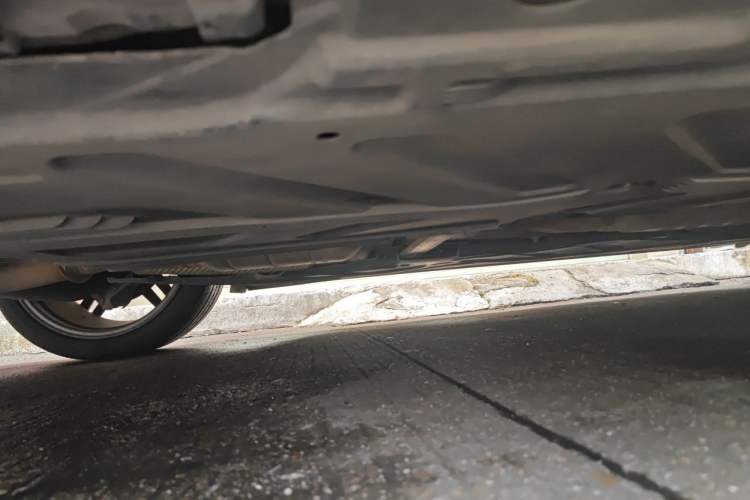 Used Mercedes-Benz E-Class 2017 E 200 4MATIC Coupe Chassis Rear Left