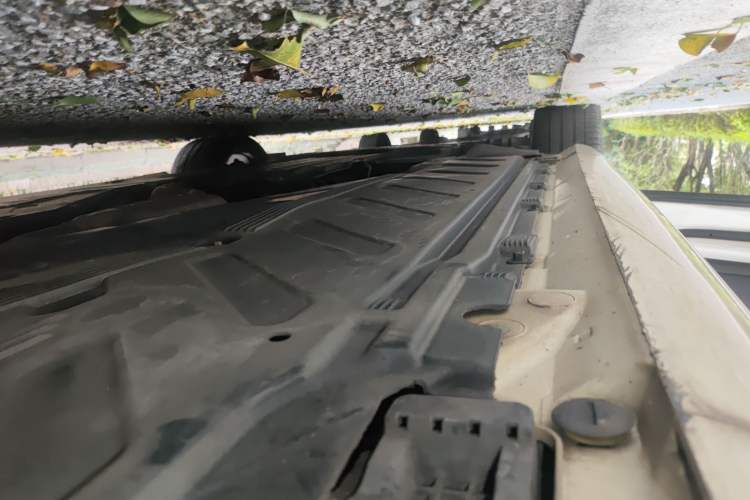 Used Mercedes-Benz E-Class 2017 E 200 4MATIC Coupe Chassis Rear Left