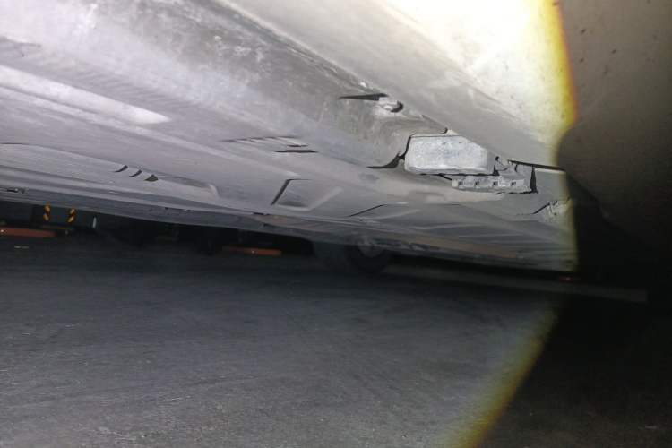 Used Mercedes-Benz E-Class 2017 E 200 L Sport 4MATIC Chassis Rear Right