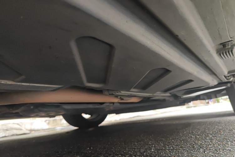Used Mercedes-Benz E-Class 2017 E 200 4MATIC Coupe Chassis Rear Right