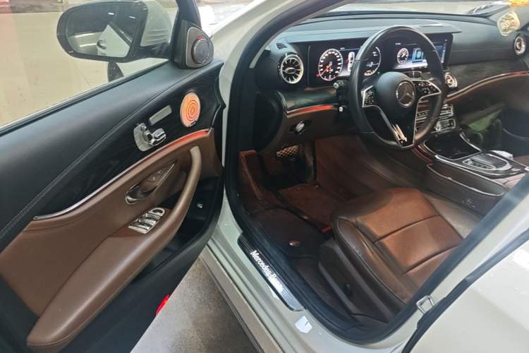Used Mercedes-Benz E-Class 2017 E 300 L Sport Luxury Edition Driver Seat