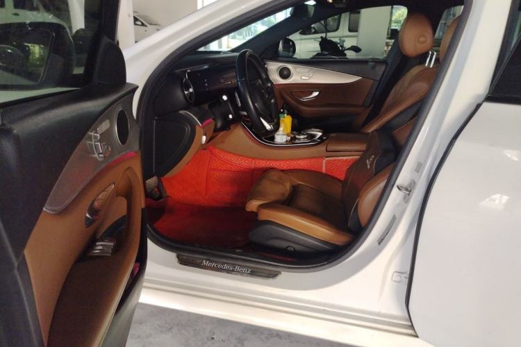 Used Mercedes-Benz E-Class 2017 E 200 Sport 4MATIC Driver Seat