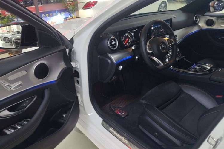 Used Mercedes-Benz E-Class 2017 E 200 Sport 4MATIC Driver Seat