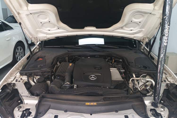 Used Mercedes-Benz E-Class 2017 E 300 L Sport Luxury Edition Engine Bay