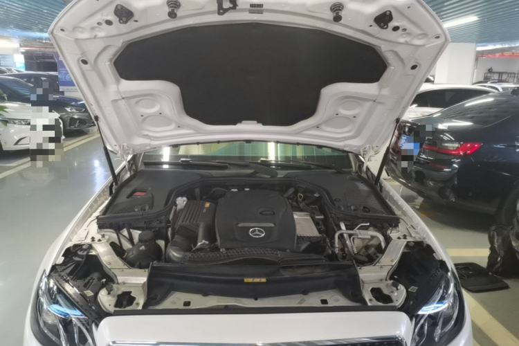 Used Mercedes-Benz E-Class 2017 E 200 Coupe Engine Bay