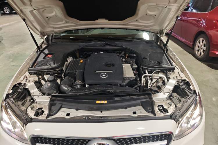 Used Mercedes-Benz E-Class 2017 E 200 Coupe Engine Bay