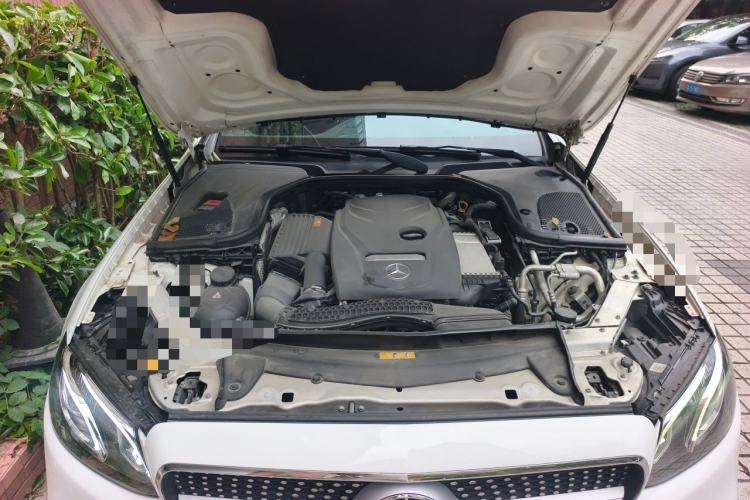 Used Mercedes-Benz E-Class 2017 E 200 Coupe Engine Bay