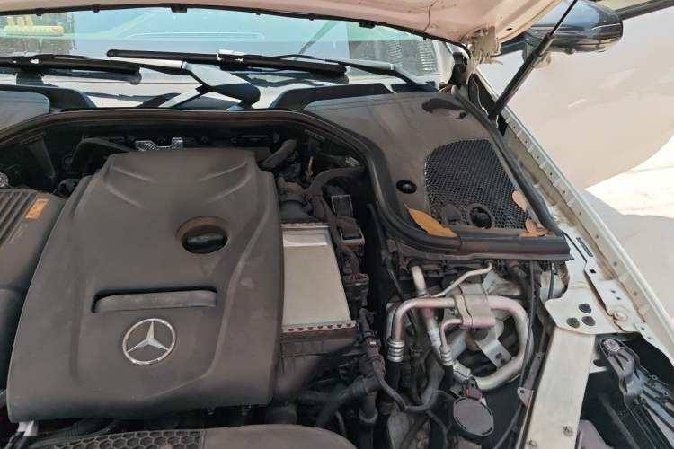 Used Mercedes-Benz E-Class 2017 E 200 Coupe Engine Bay Left