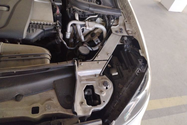 Used Mercedes-Benz E-Class 2017 E 200 Sport 4MATIC Engine Bay Left