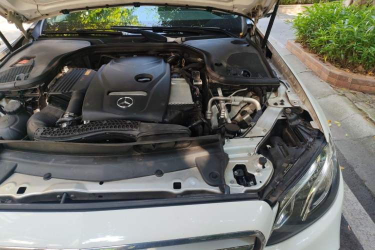 Used Mercedes-Benz E-Class 2017 E 300 L Sport Luxury Edition Engine Bay Left
