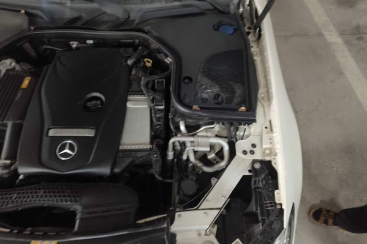 Used Mercedes-Benz E-Class 2017 E 300 Coupe Engine Bay Left