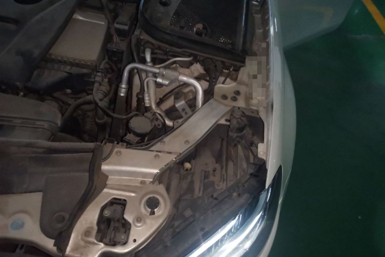 Used Mercedes-Benz E-Class 2017 E 200 L Sport 4MATIC Engine Bay Left