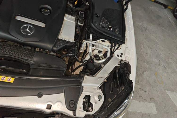 Used Mercedes-Benz E-Class 2017 E 200 4MATIC Coupe Engine Bay Left