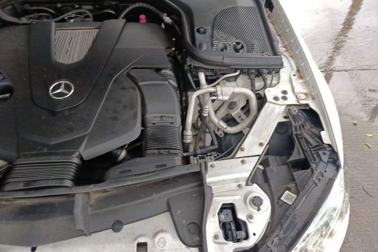 Used Mercedes-Benz E-Class 2017 E 320 L 4MATIC Engine Bay Left