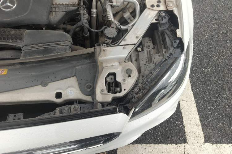 Used Mercedes-Benz E-Class 2017 E 200 L Sport 4MATIC Engine Bay Left