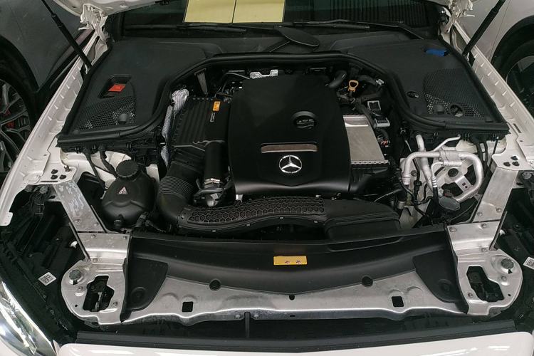 Used Mercedes-Benz E-Class 2017 E 200 Coupe Engine Bay