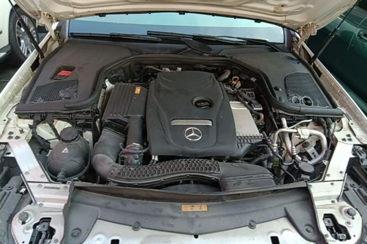 Used Mercedes-Benz E-Class 2017 E 200 Sport Engine Bay