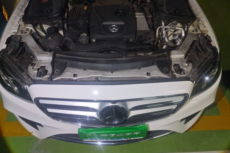 Used Mercedes-Benz E-Class 2017 E 300 L Sport Luxury Edition Engine Bay