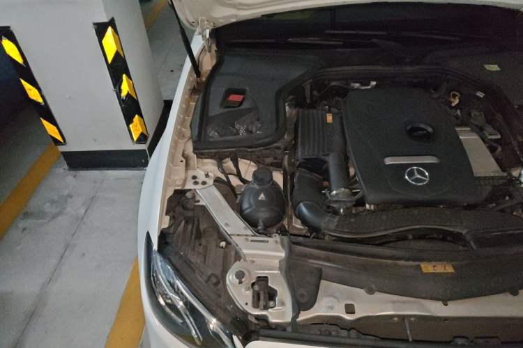 Used Mercedes-Benz E-Class 2017 E 200 Sport 4MATIC Engine Bay Right