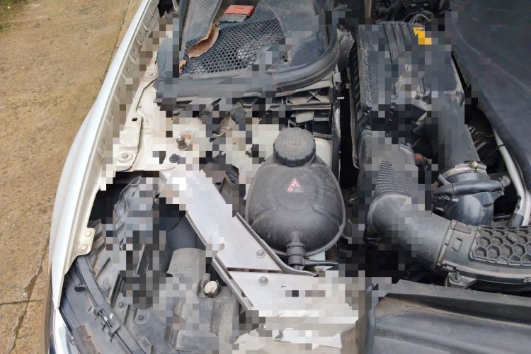 Used Mercedes-Benz E-Class 2017 E 200 L Sport 4MATIC Engine Bay Right