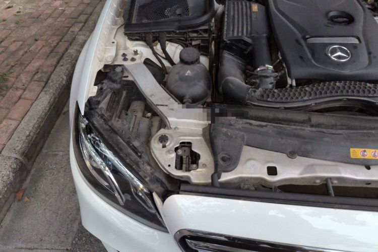 Used Mercedes-Benz E-Class 2017 Facelift E 200 Sport 4MATIC Engine Bay Right